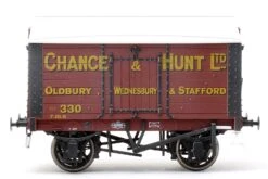 Chance & Hunt Salt Van No.330 - Weathered 5 Chance & Hunt Salt Van No.330 - Weathered -HORNBY Sales Store 7F 018 007W.IMG 0181