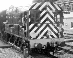 Class 09 012 'Dick Hardy' Engineers Grey Diesel Shunter Locomotive -HORNBY Sales Store GM7210202 7ea7e136 cf67 41b8 8222 8b3f29c990c2