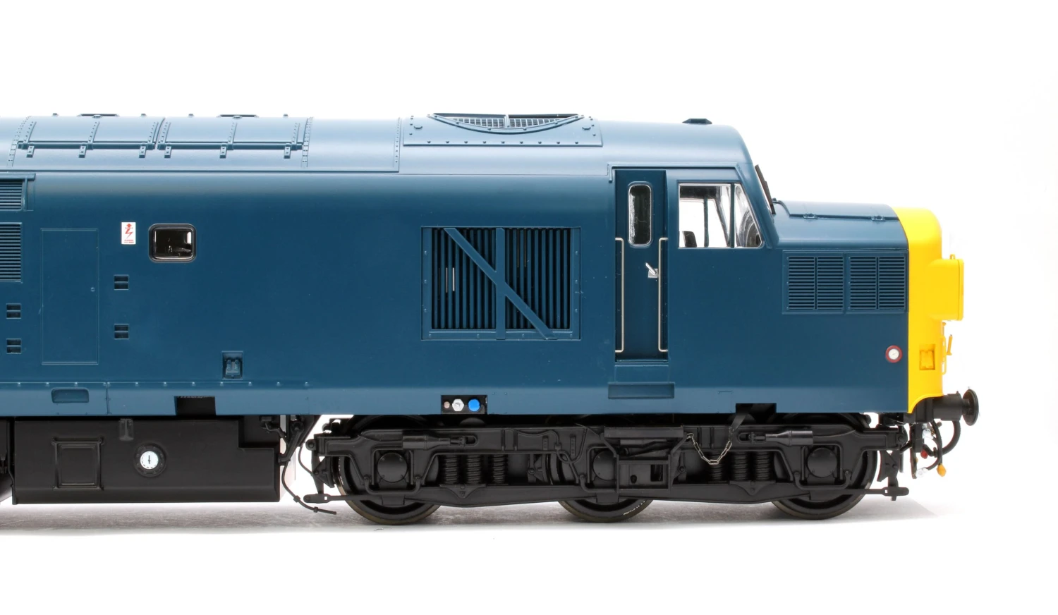 Class 37/0 (split Headcode) BR Blue Diesel Locomotive 6 Class 37/0 (split Headcode) BR Blue Diesel Locomotive - Image 6