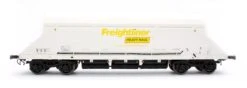 HIA Freightliner White Heavy Haul Limestone Hopper 369027 5 HIA Freightliner White Heavy Haul Limestone Hopper 369027 -HORNBY Sales Store IMG 2687 f3c4a96f 00e6 48cf a054 b484218cae10