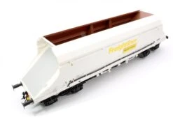 HIA Freightliner White Heavy Haul Limestone Hopper 369044 -HORNBY Sales Store IMG 2715 ad40cc15 048b 4d89 b15e eefb27da7d11