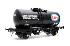 35T 'B' Tank ESSO Black (alt Livery) No. 3650