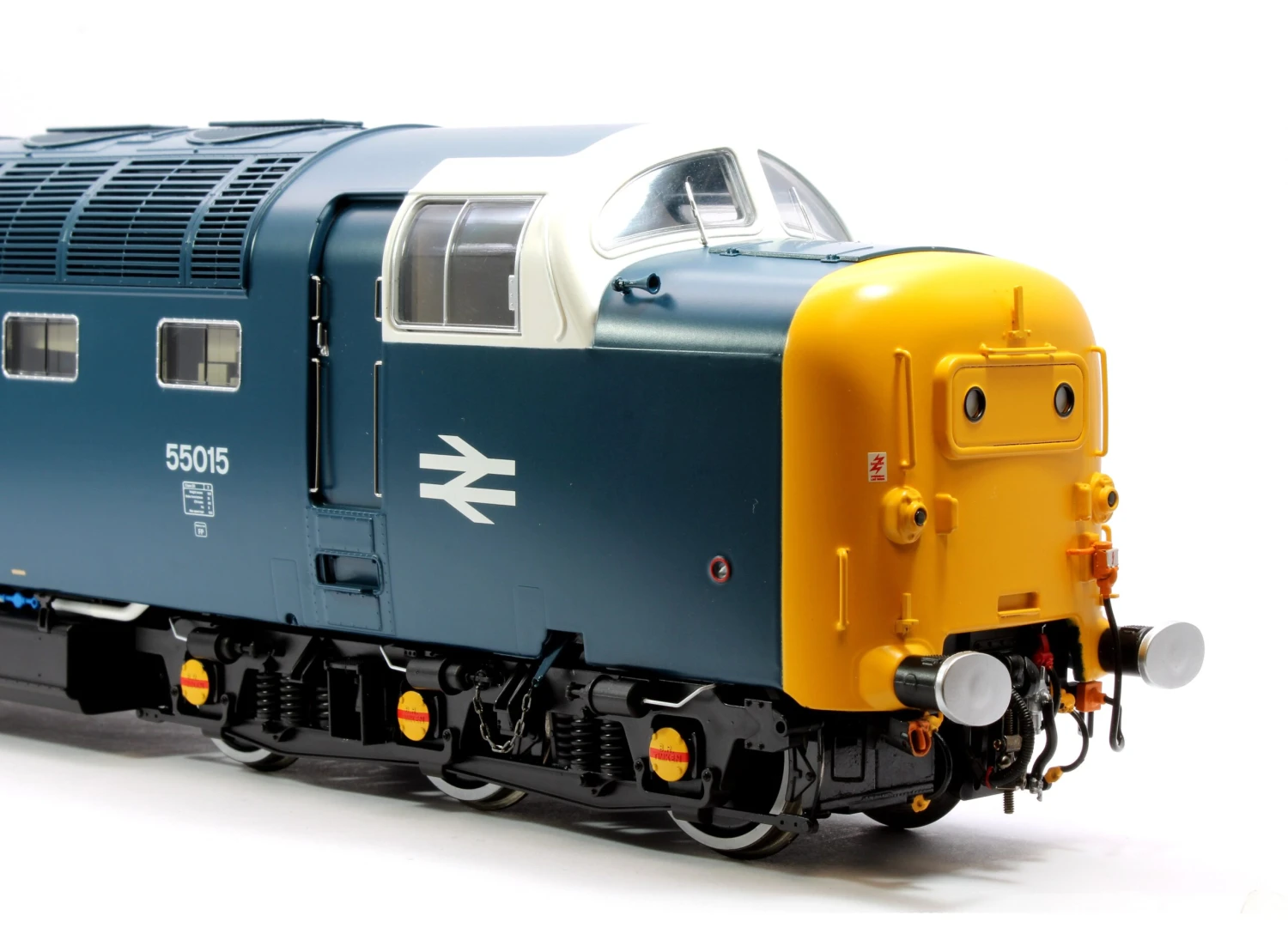 Class 55 Deltic BR Blue 55015 'Tulyar' (Plated Headcodes) Diesel Locomotive 8 Class 55 Deltic BR Blue 55015 'Tulyar' (Plated Headcodes) Diesel Locomotive - Image 8