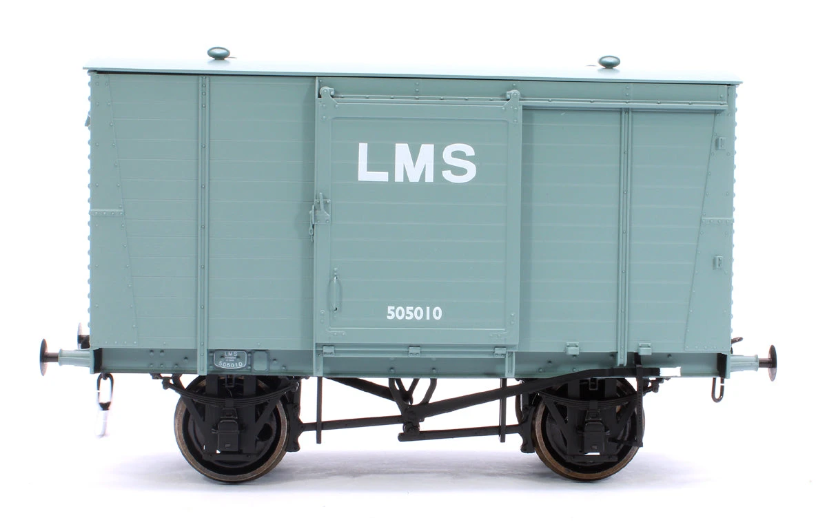 LMS Standard 12T Van Grey 505010 2 LMS Standard 12T Van Grey 505010 - Image 2
