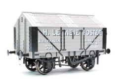 Lime Van H Le Neve Foster No.531 - Weathered -HORNBY Sales Store IMG 6592