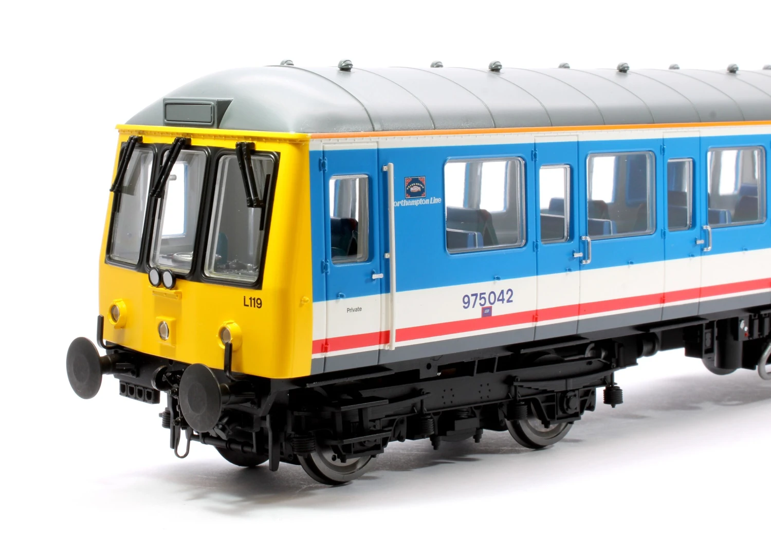 Class 122 975042 Ex 55019 NSE (Rt Learn) Single Car DMU - DCC Fitted 4 Class 122 975042 Ex 55019 NSE (Rt Learn) Single Car DMU - DCC Fitted - Image 4