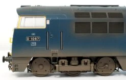 Pre-Owned Class 52 D1067 Western Druid BR Blue Diesel Locomotive - Weathered -HORNBY Sales Store IMG 7220 28494362 c9b1 4721 8c14 d1e7cd0e9a5a