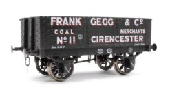 5 Plank 9 Ft Frank Gegg No11 -HORNBY Sales Store IMG 7485 6641cd9e 3d4e 417d 8348 a6d953e3d5c1
