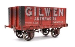 7 Plank 9' W/B Three Door Gilwen 532 - Weathered -HORNBY Sales Store IMG 7498 8a3b225a dcf9 46da ab6a 593344c7bbfd