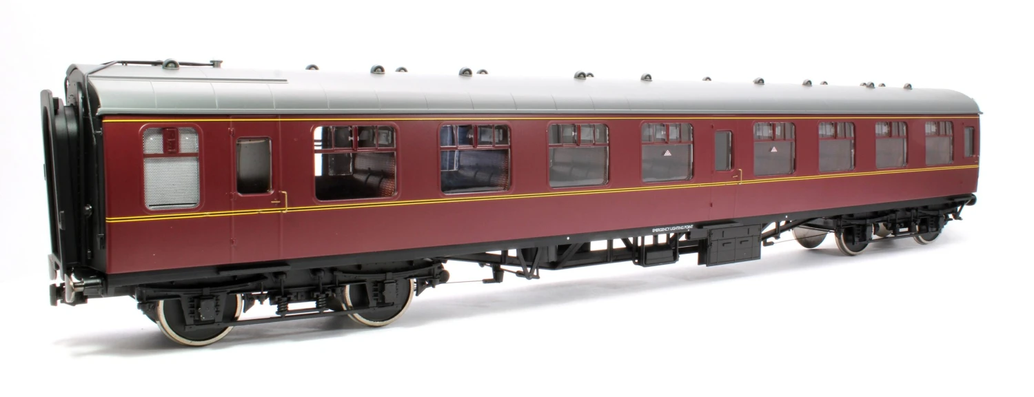 BR Mk1 Maroon SK Unnumbered With Window Beading - DCC Fitted 1 BR Mk1 Maroon SK Unnumbered With Window Beading - DCC Fitted