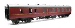 BR Mk1 Maroon BSK Sc34317 With Window Beading - DCC Fitted
