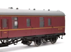 BR Mk1 Maroon BSK W34296 With Window Beading -HORNBY Sales Store IMG 8373 e9877019 3c92 44df 8809 245d3de095e7