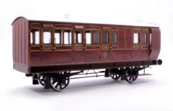 Stroudley 4 Wheel Suburban Oil Lit Brake 3rd Mahogany 918 - Light Bar Fitted -HORNBY Sales Store MG 1706 8d961256 d99b 4506 bba7 c7b0d0069870