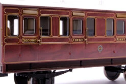 Stroudley 4 Wheel Suburban Oil Lit Composite Mahogany 404 - DCC & Light Bar Fitted -HORNBY Sales Store MG 1727 0538a998 b795 435a 8dbe ce6e18062c48