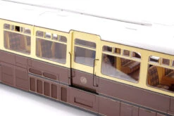 Streamlined Railcar 12 Lined Chocolate & Cream GWR Monogram Diesel Locomotive -HORNBY Sales Store MG 8244