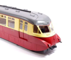 Streamlined Railcar W8W BR Lined Carmine & Cream Diesel Locomotive -HORNBY Sales Store MG 8256