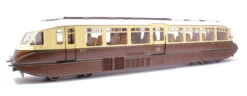 Streamlined Railcar 10 Lined Chocolate & Cream GWR Monogram Diesel Locomotive