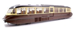 Streamlined Railcar W11 BR Lined Chocolate & Cream Diesel Locomotive - DCC Fitted