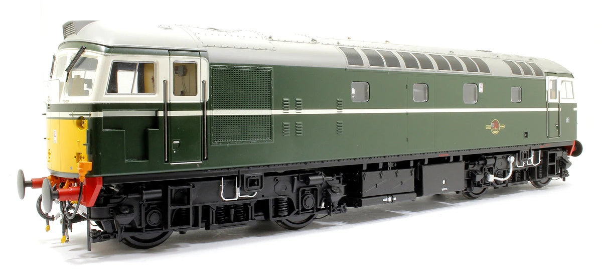 Class 26 BR Green (Unnumbered) With Small Yellow Panel Diesel Locomotive - Damaged Box 3 Class 26 BR Green (Unnumbered) With Small Yellow Panel Diesel Locomotive - Damaged Box - Image 3