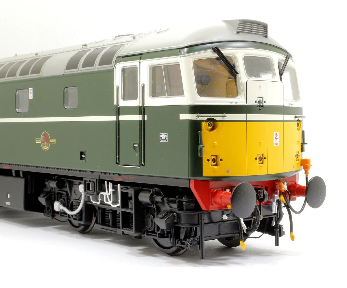 Class 26 BR Green (Unnumbered) With Small Yellow Panel Diesel Locomotive - Damaged Box 7 Class 26 BR Green (Unnumbered) With Small Yellow Panel Diesel Locomotive - Damaged Box - Image 7