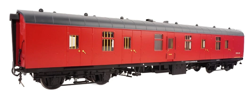 Mk1 Brake Gangwayed BR Unlined Crimson E80638 (BR1) 1 Mk1 Brake Gangwayed BR Unlined Crimson E80638 (BR1)