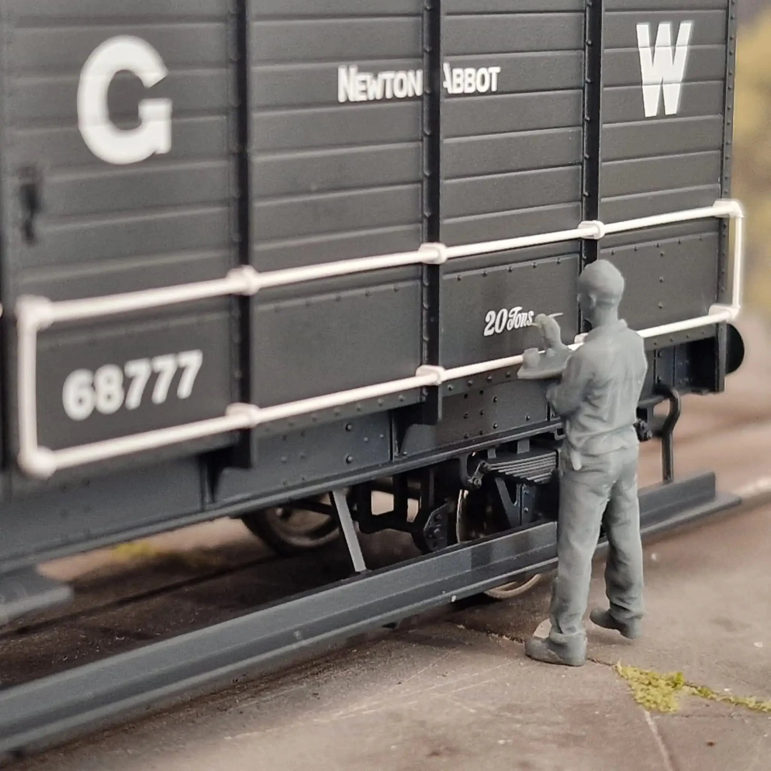 O Gauge 1948-1968 British Railways - Painters & Sign Writer Bundle 2 O Gauge 1948-1968 British Railways - Painters & Sign Writer Bundle - Image 2