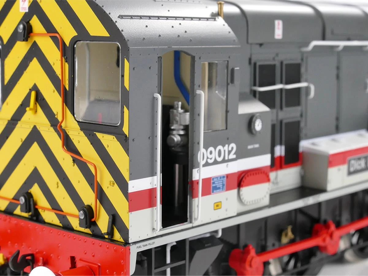 Class 09 012 'Dick Hardy' Engineers Grey Diesel Shunter Locomotive - DCC Sound 9 Class 09 012 'Dick Hardy' Engineers Grey Diesel Shunter Locomotive - DCC Sound - Image 9